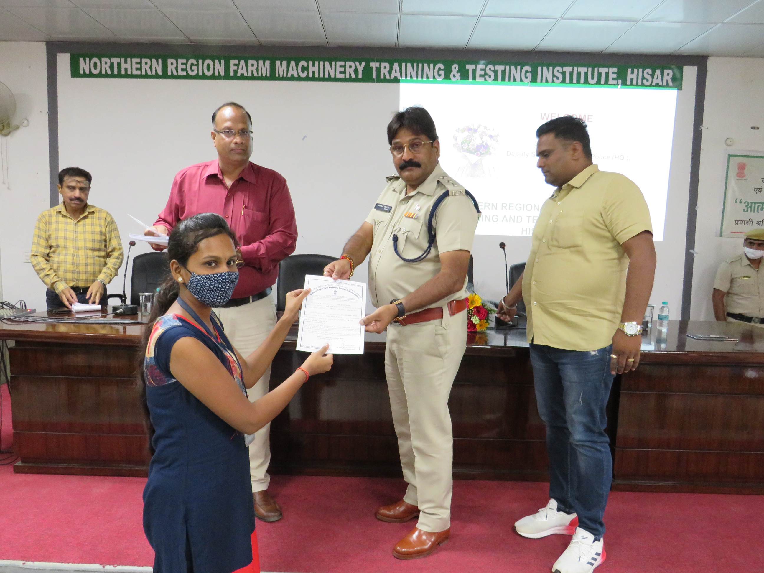 Certificate Distribution Function
